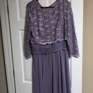 Evening dress R&M Richards